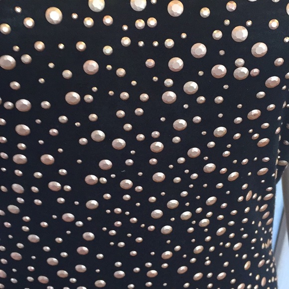 Top - Picture 2 of 7